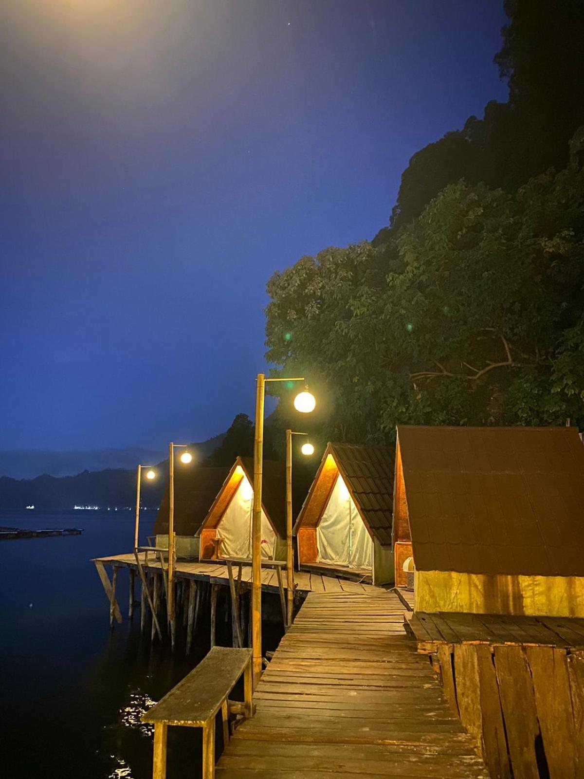 Emayan Glamping Kubupenlokan Luaran gambar
