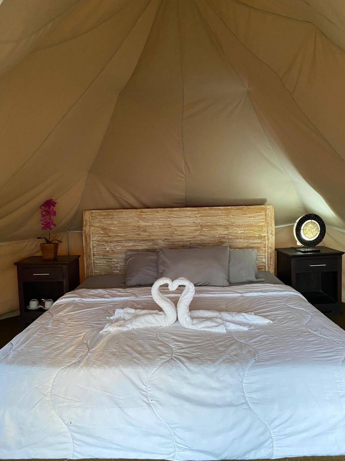 Emayan Glamping Kubupenlokan Luaran gambar